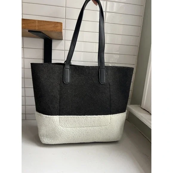 Emma Fox Caspian Shoulder Bag Tote Large Felt Sherpa Gray Cream Purse Trendy - Picture 7 of 9